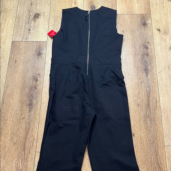 NWT SPANX Perfect Sleeveless Jumpsuit in Black Size L - Picture 4 of 9